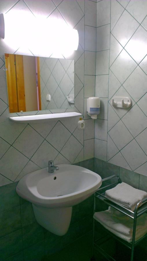 Lenti Thermal Panzio Zimmer foto